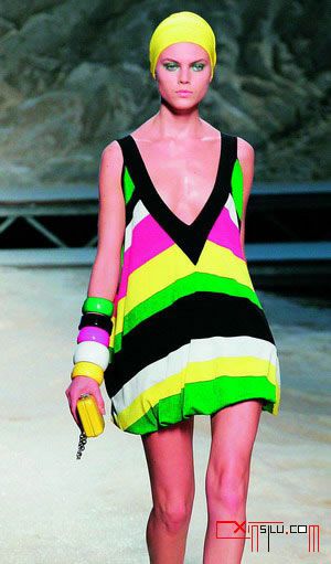 T̨���޷�&nbsp;���Ƕ����ű�����