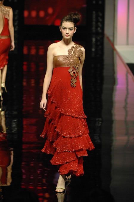 ���ʱ�л�չ�B�������ʦ�����ɶ�