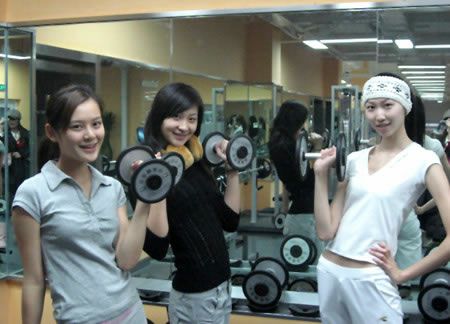 С�㲥������Model�ǽ������������