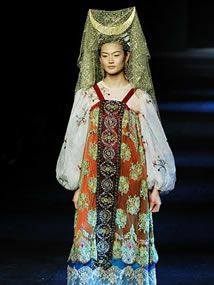 俄罗斯PARFIONOVA2007春夏时装发布会