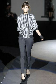 L.A.M.B 2008����ŦԼʱװ����