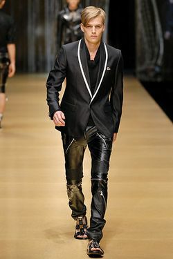 D&G 08����������װ