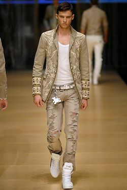 D&G 08����������װ