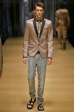 D&G 08����������װ