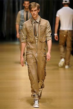 D&G 08����������װ