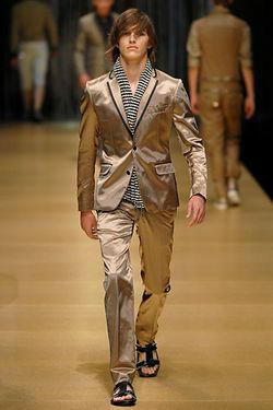 D&G 08����������װ