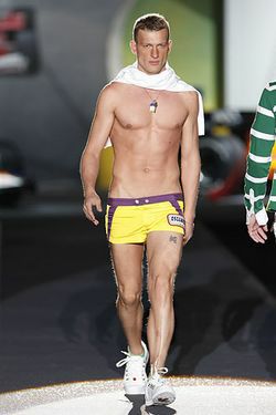 Dsquared 08����������װ