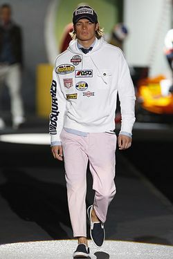 Dsquared 08����������װ