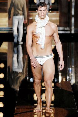 Dolce & Gabbana  08����������װ