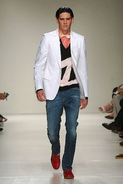 Moschino 08������װ������ 