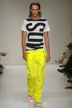 Moschino 08������װ������ 