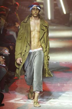 John Galliano08������װ������