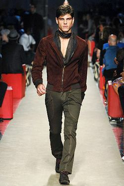 Roberto Cavalli 08������װ������