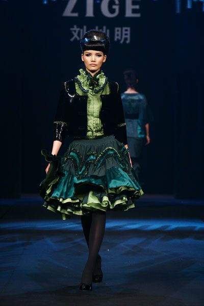 ��������&nbsp;���ϸ�ʱװ������