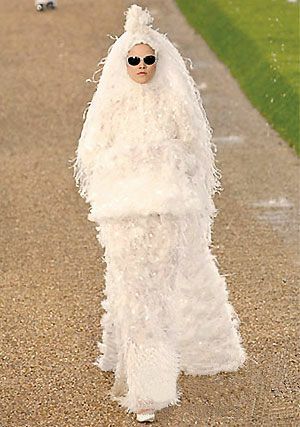 �߼����Ʒ�װ&nbsp;Խ��Խ"��λ"