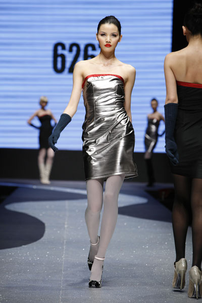 ��ɫ�����������������족�ƹ�