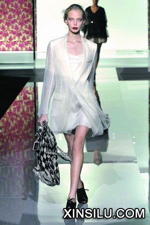 2008Ůʿʱװ��������Ҳ�ݻ�