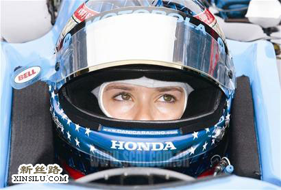 ģ���������&nbsp;ӡ������ʷ�ϵ�һλŮ�Թھ�