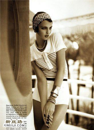 ��Ůģ��Georgina&nbsp;Stojiljkovic����ԡ��ͼ