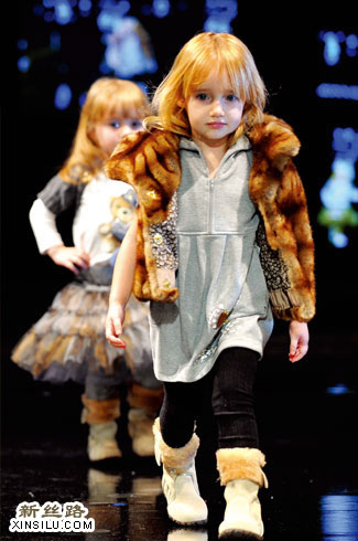 ��������2009&nbsp;�ﶬͯװ��ʱ�֡�С�˹���