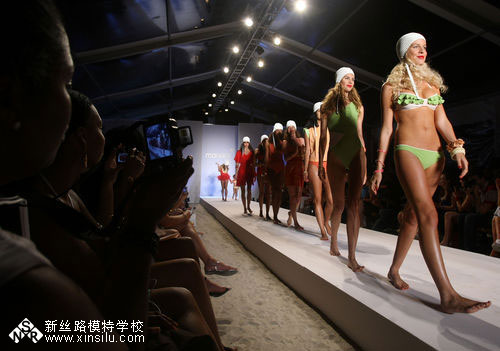 ������Ӿװ��ģ�غ�̨����