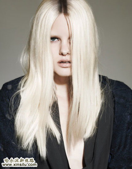 ���𷢳�ģ������Ƭ