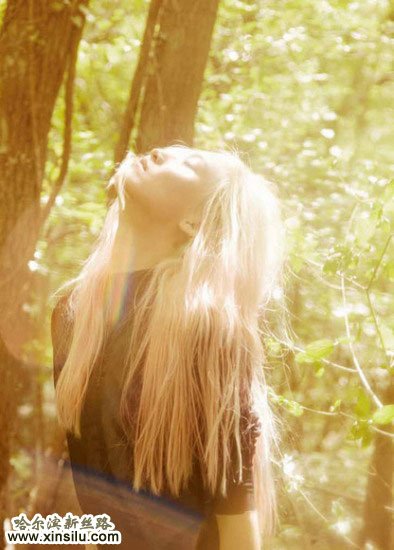 ����Ůģ����ʱ�д�Ƭ