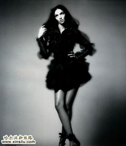 ��ģ��½�й��桶VOGUE��