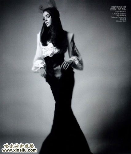 ��ģ��½�й��桶VOGUE��