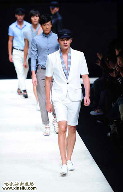 ʱװ����ģѹ����ѧ��