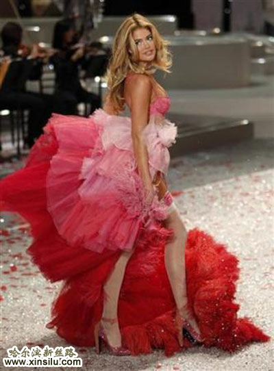 ������ģ�ų�������˹