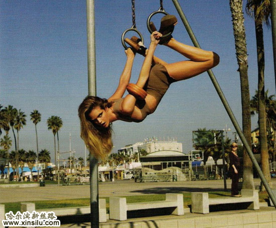 ���Ѷ�ʱ�д�Ƭ