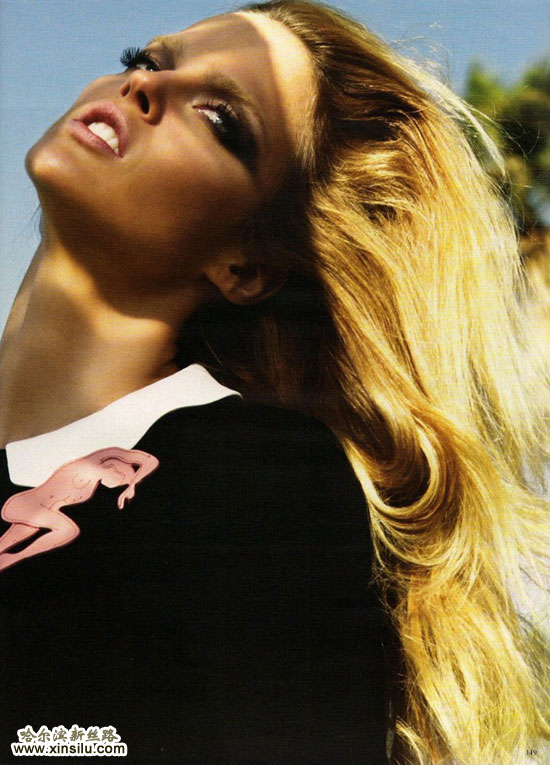 ���Ѷ�ʱ�д�Ƭ