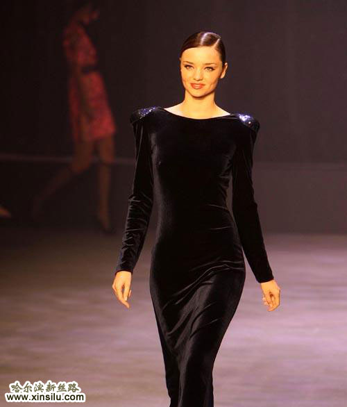 �Ըг�ģ������ɶ�