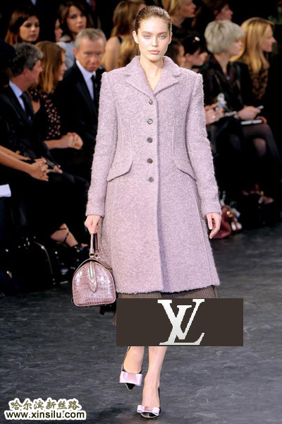 LV2010�ﶬŮװ�㳡