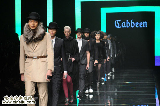 �����ġ���Ӣ�����塱