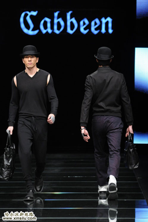 �����ġ���Ӣ�����塱