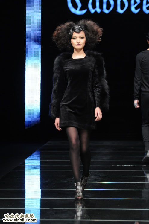 �����ġ���Ӣ�����塱