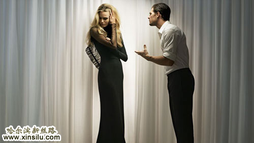 ��׬Ǯ��ģ����������Ů��