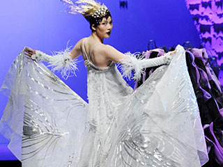 ���2011����ʱװ������