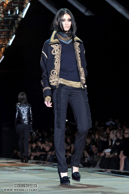 �й�ģ�صĳɼ���