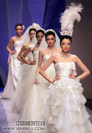 �ι���ʱװչ