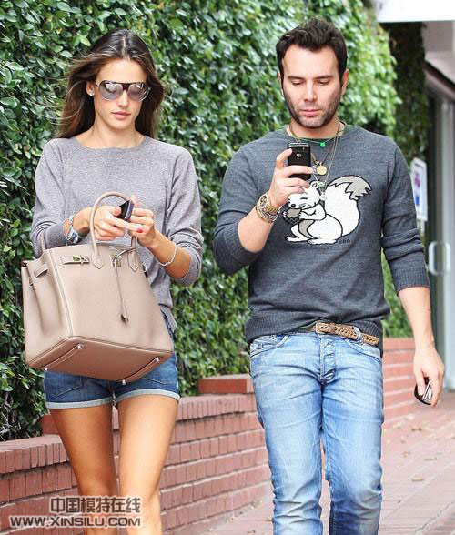 ��ģ����ɽ�󡤰�������