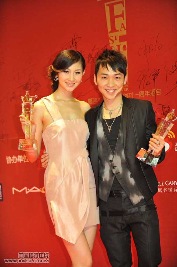 �й���ϯ��ģ��ʫ��