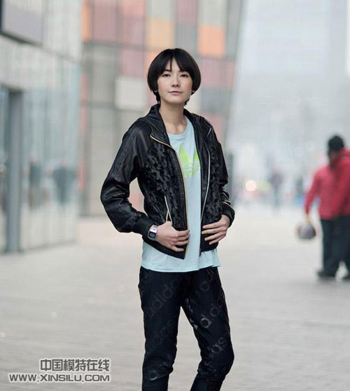 �������