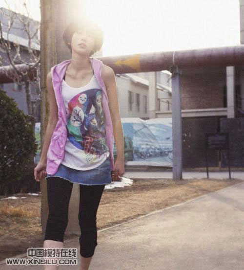 �������