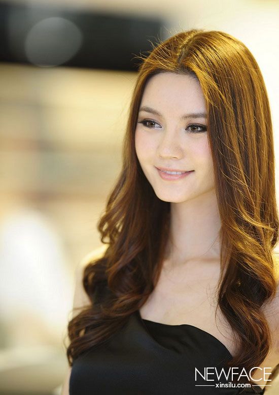 2011�Ϻ���չ