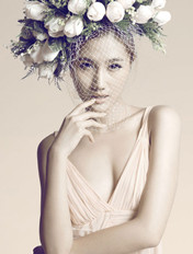 õ�廨���е���Ů������