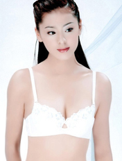 �崿�Ĵ�ѧ��Ů