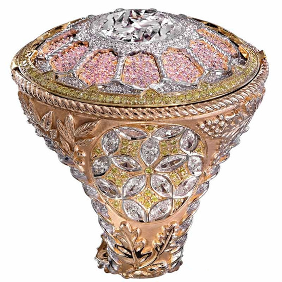 �ݻ���͢���ռͥ�鱦